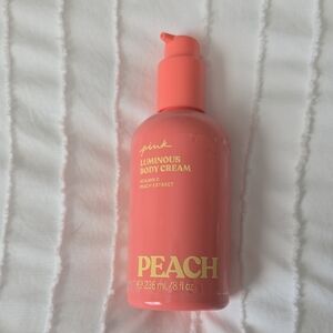 PINK Victoria's Secret Luminous Body Cream - Peach